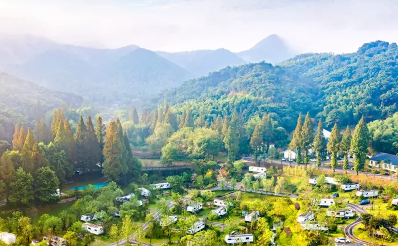 如何打造數(shù)字鄉(xiāng)村，引領(lǐng)鄉(xiāng)村旅游的發(fā)展？
