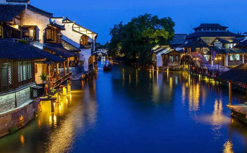 夜游經(jīng)濟發(fā)展必須抓住“三個核心”，才能匠造“精品工程”